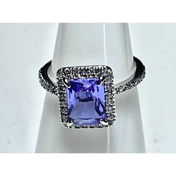 Ring Bomb Party RIng, size 6, NWOT, purple main stone, silver color band - Picture 2 of 7